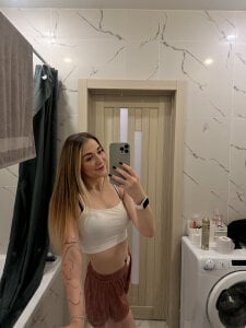 EmilyVale Public Pic 3