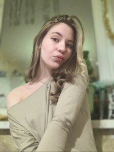 NylamNish Couple of my photo in dress🙈 Pic 3