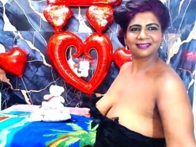 BITE ME de indianerotica69  Imagens