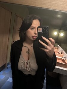 hey it me Kristy de krisstun  4 Imagens