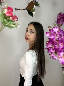 CeliaKolic Public Pic 4