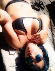 reynaelizabeth exterior Pic 2