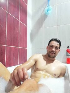 Miki01881 Public Hình 4