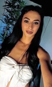 TiaCyrrus Public Foto 2