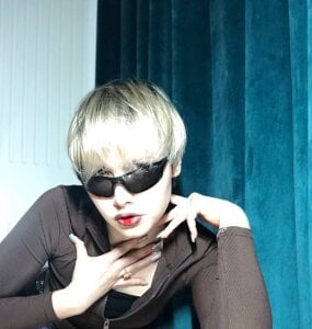 LinnDeep happy Pic 4