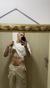 TheoMilani Public Pic 4