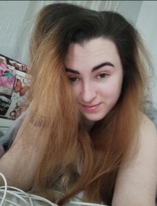 Caroline1995 Webcam Model Profile | xHamsterLive