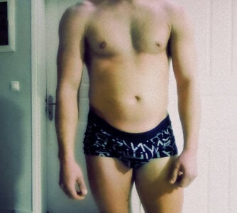 Public od YoungforOld32  5 snímek