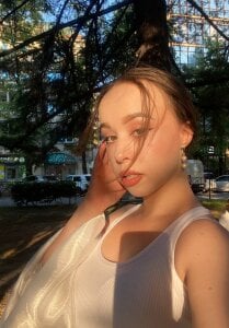 alise-kytty Public Pic 4