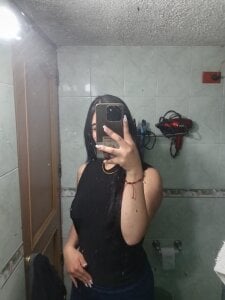 _Sendella Public Pic 6