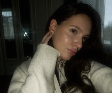 CoreneMollicone Public Pic 2