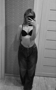 Marry_sharp look at my beautiful body зображення