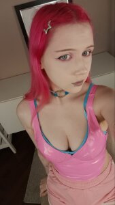 domina in pink od LinMagpuri  5 snímek