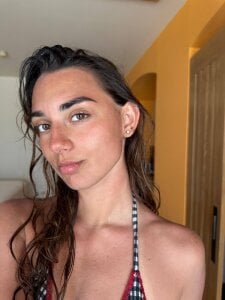 MinnaShummon Public Pic 7