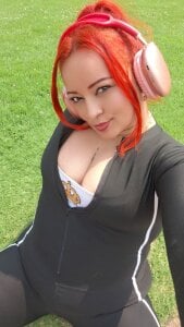 LilyyBigAss ☀️An outdoor stroll... with warmth included ☀️ Foto 2