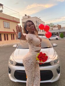 sweetsarabig22cm Me New Car 😍🚗 Εικόνα 3