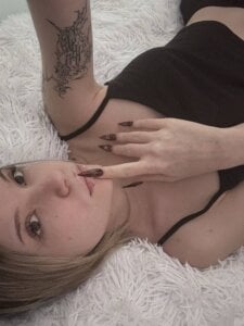 SofiaMarken Public Pic 5