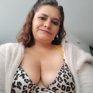 BiancaSteel Happy 사진