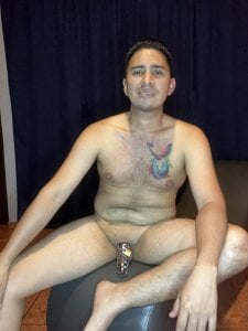 Castidad de Lipe_MorboSV  2 photos