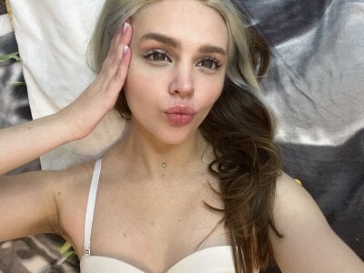 LunaAngell Public Pic