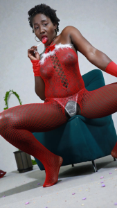 NahomyHawk Valentine’s Hot Edition💝🌹 Bilde