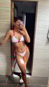 anna-evans09 Santa Marta Pic