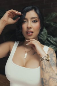 ChloeManson's Nature and Elegant Sex Photo 2