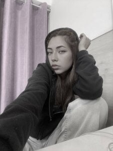 Evelinnight look at me Pic