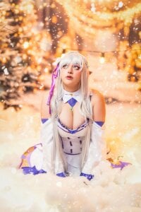 Elice_cooper_ Emilia cosplay!! 🌸✨ Pic
