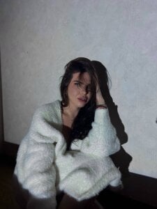 ShineSasha Public Pic 3