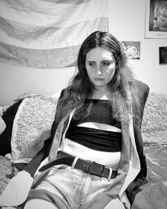 luluphoenix00: Hanging out in my little country of love. ( 3 фото)