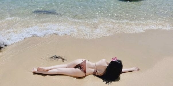 Linda-2x Public Pic 3