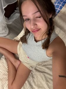 DarlineHendry My liips Pic 2