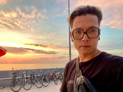 ilovecokevanilla: Public ( 2 фото)