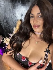 EvaRhea pretty face? Pic 5