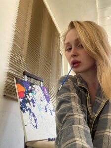 CarolineDjein Public Pic 2