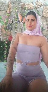 AishaAmin_ Only you can turn me on like this… come in and see for yourself 🔥 Pic 2