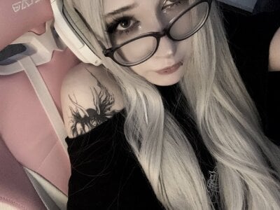 cupcakevice Favourite blonde Pic 2