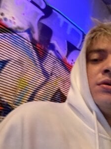 hottest23 Public Pic 2