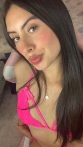 SiennaWilde_ Public Pic 8