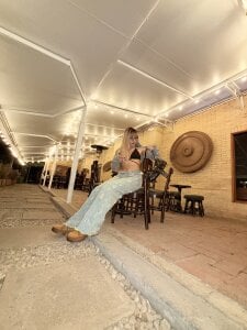 Dalila_Thoms Blonde Pic 3