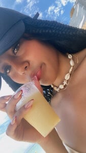 Tania_Saen Vacation ☀️🏖️ slika