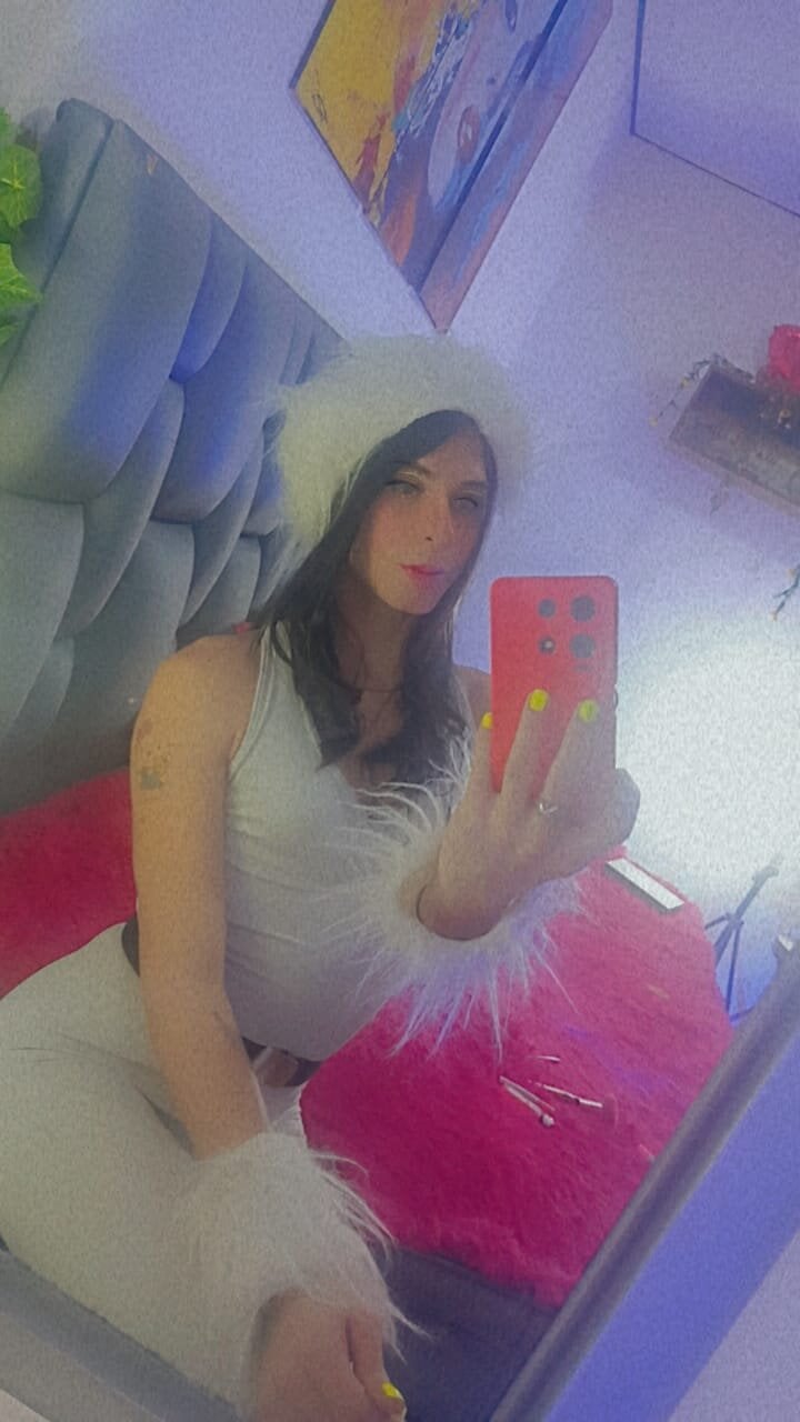 Ảnh Thịnh Hành của Charlotte_Landry__ 823