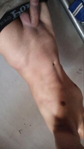 SerriLDeyのNudeの 4枚の写真