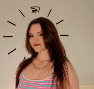 DelindaToste which look do you like best? Foto 3