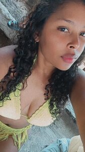 curly_ebony22 Public Pic 2