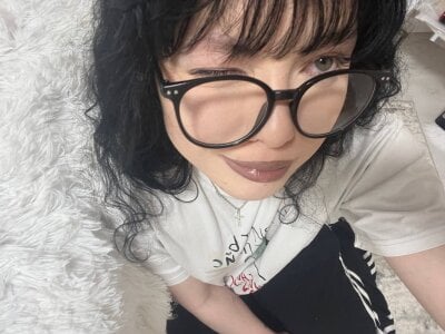 Shy_hapka Different poses 사진