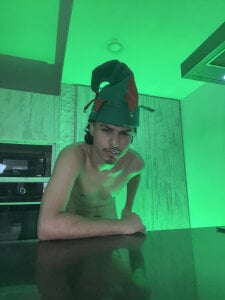 MathewAdams Sexy green Gambar 6