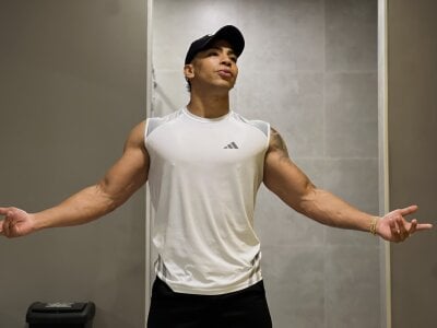 Andrew_wolf7 Gym Pic