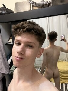 Kedoimath Little bit of Ass Photo